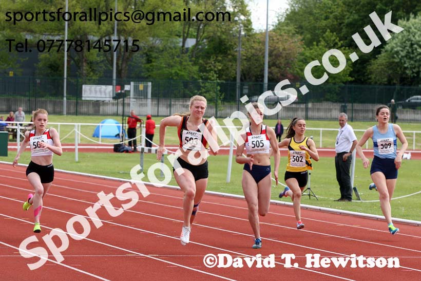 Womens under-17s 100 metres, North Eastern Track and Fields Champs., Middlesbrough. Photo: David T. Hewitson/Sports for All Pics